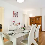 La'deli - - Grande Con Parcheggio, Nefltix, Giardino, Terrazzo 아파트 코모