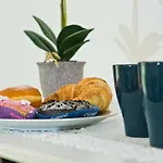 아파트 La'deli - - Grande Con Parcheggio, Nefltix, Giardino, Terrazzo *