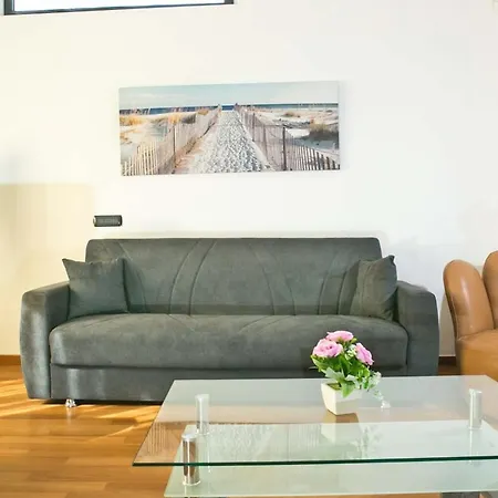 La'deli - - Grande Con Parcheggio, Nefltix, Giardino, Terrazzo דירה *