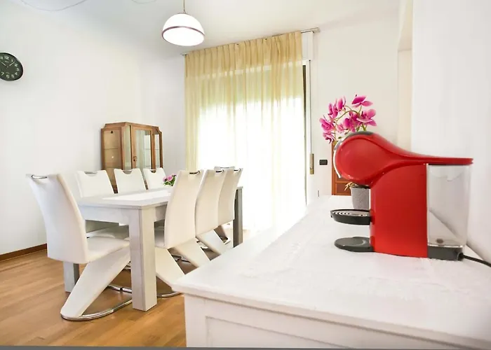 La'deli - - Grande Con Parcheggio, Nefltix, Giardino, Terrazzo Apartmán