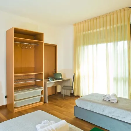 La'deli - - Grande Con Parcheggio, Nefltix, Giardino, Terrazzo