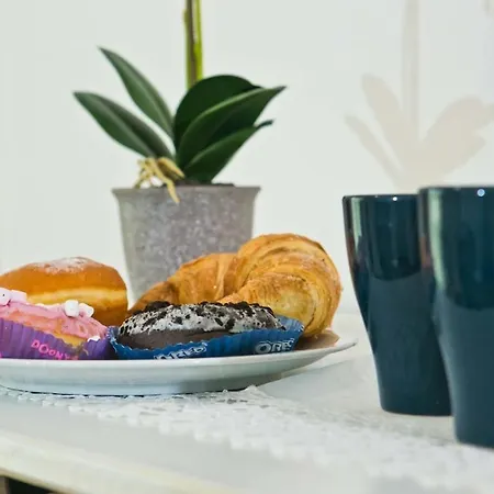 Daire La'deli - - Grande Con Parcheggio, Nefltix, Giardino, Terrazzo *