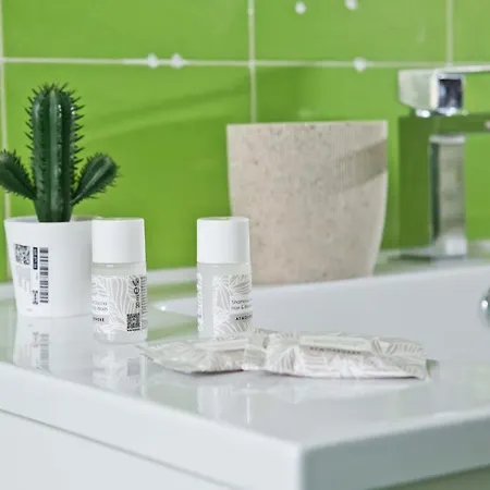 La'deli - - Grande Con Parcheggio, Nefltix, Giardino, Terrazzo Daire